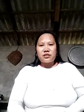 Snapshot of LeoPet2x chatting on February 27, 2026, 6:35 am LeoPet2x online show from February 27, 2026, 6:35 am