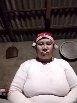 Snapshot of LeoPet2x chatting on March 3, 2026, 2:12 pm LeoPet2x online show from March 3, 2026, 2:12 pm