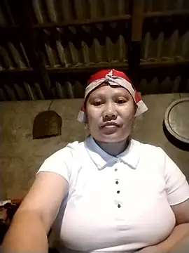 Snapshot of LeoPet2x chatting on March 9, 2026, 5:50 pm LeoPet2x online show from March 9, 2026, 5:50 pm