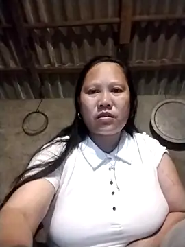 Snapshot of LeoPet2x chatting on March 20, 2026, 11:42 pm LeoPet2x online show from March 20, 2026, 11:42 pm