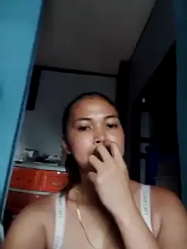 Lovely aprilxx online show from February 2, 2026, 11:58 pm