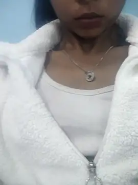 Isha Liha online show from December 3, 2025, 5:37 am