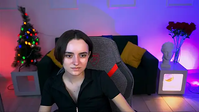 Snapshot of KateWillows chatting on December 14, 2025, 4:23 pm KateWillows online show from December 14, 2025, 4:23 pm