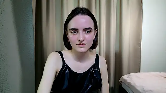 KateWillows online show from May 16, 2026, 11:53 am