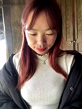 alissa-ww online show from December 22, 2025, 1:13 am