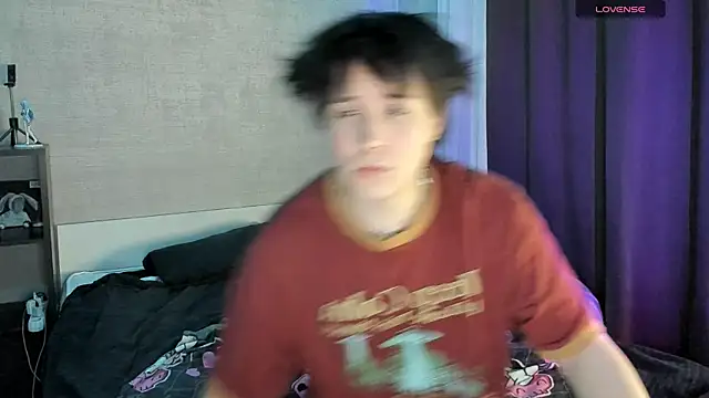 miya meow miku online show from December 17, 2025, 6:58 pm