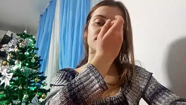 MildredVillareal online show from December 19, 2025, 4:14 pm