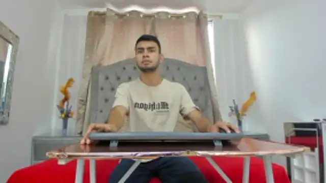 WillSainz online show from December 18, 2025, 12:33 pm