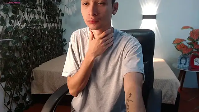 LucassSmith11 online show from January 12, 2026, 11:59 am