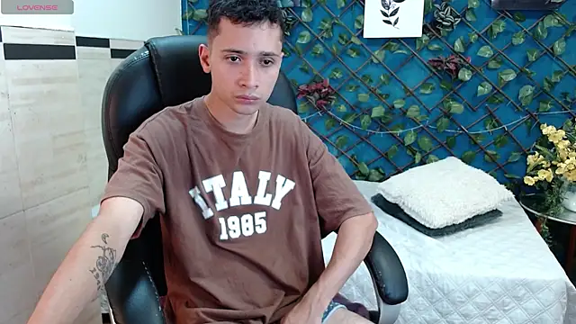 LucassSmith11 online show from June 24, 2026, 8:41 pm
