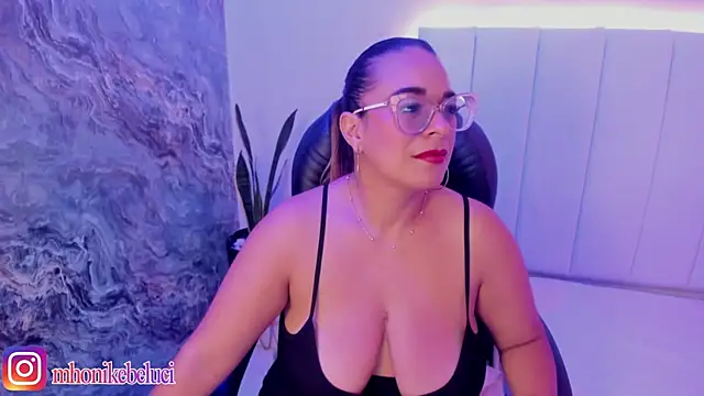 MHONIKBELUCCI online show from July 9, 2026, 11:14 am