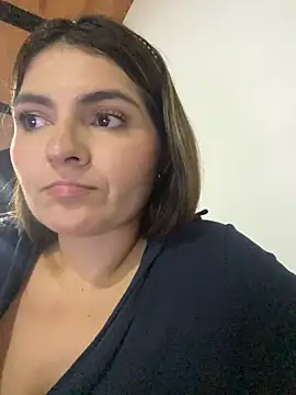 RosaliaVicky online show from January 8, 2026, 2:25 am