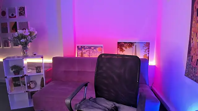 SwettieSammy online show from May 11, 2026, 2:45 pm