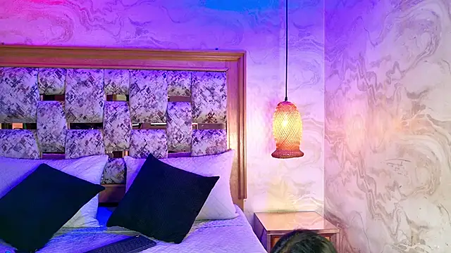 emily dempsey online show from March 11, 2026, 7:31 pm