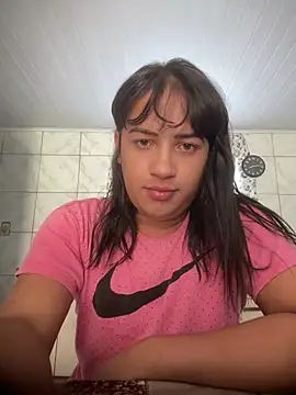 larysinha online show from March 23, 2026, 11:14 am