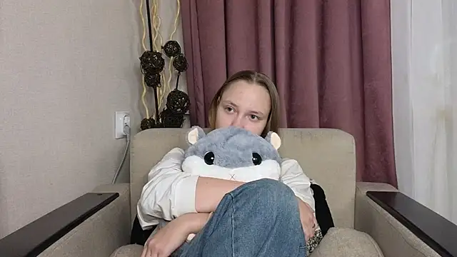 BibiStapler online show from December 17, 2025, 8:15 pm