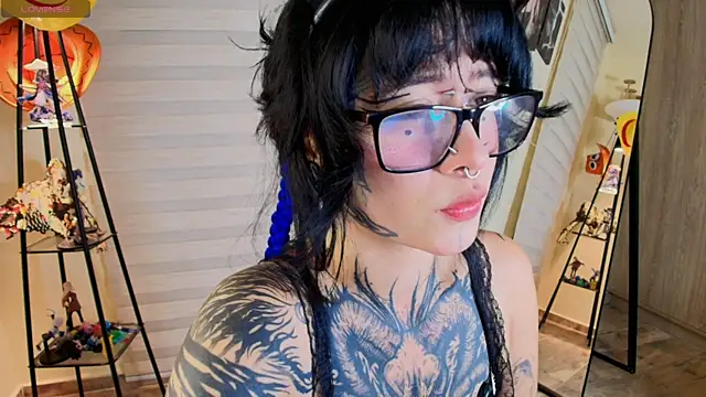 AryRousse online show from March 22, 2026, 2:37 am