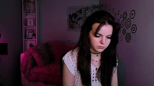 mikameovv online show from December 5, 2025, 12:25 pm