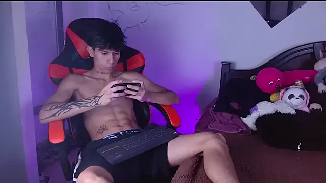 Snapshot of Jake_beach_ chatting on March 10, 2026, 7:19 pm Jake beach online show from March 10, 2026, 7:19 pm