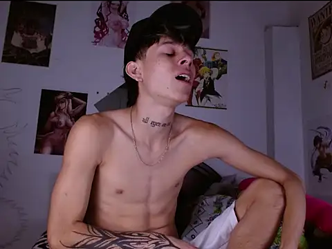 Snapshot of Jake_beach_ chatting on March 21, 2026, 5:05 pm Jake beach online show from March 21, 2026, 5:05 pm