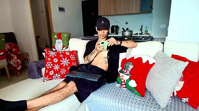 liorvante online show from December 18, 2025, 3:51 pm