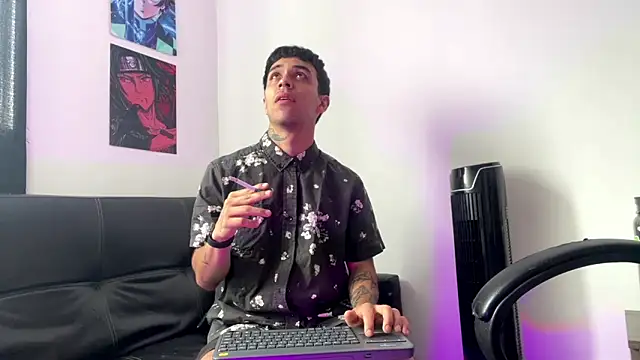 Snapshot of liorvante chatting on February 24, 2026, 3:21 pm liorvante online show from February 24, 2026, 3:21 pm