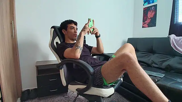 Snapshot of liorvante chatting on March 14, 2026, 1:38 pm liorvante online show from March 14, 2026, 1:38 pm