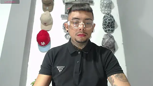 BASTIAN NICOLAS  online show from February 14, 2026, 3:58 am