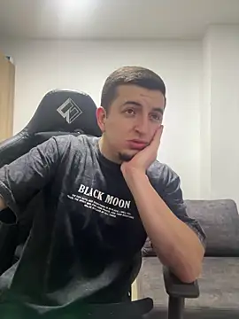 Liam jones10 online show from February 1, 2026, 5:28 am