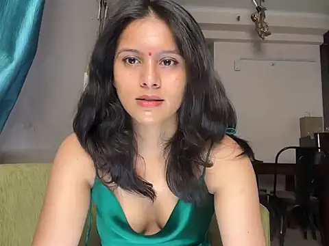 Piyyuu online show from June 18, 2026, 3:07 am
