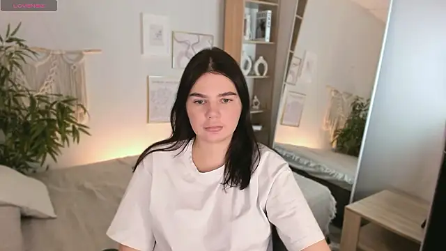 millybrown online show from February 2, 2026, 1:32 pm