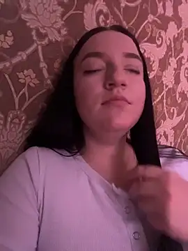 DianazLove1 online show from February 13, 2026, 8:10 am