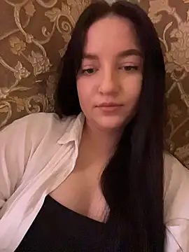 DianazLove1 online show from April 24, 2026, 6:49 am