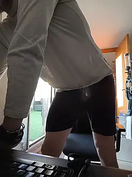 Snapshot of DanWolverin chatting on March 13, 2026, 5:08 pm DanWolverin online show from March 13, 2026, 5:08 pm