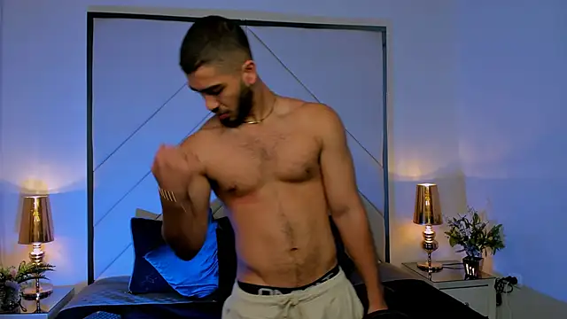 Franco banderas online show from January 12, 2026, 5:29 pm