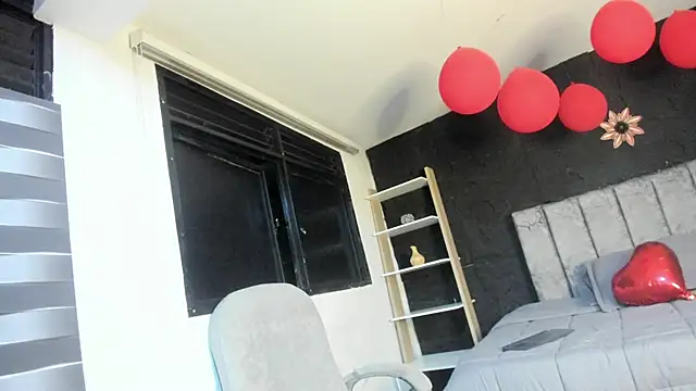 Cherrybombs  online show from April 28, 2026, 3:44 am