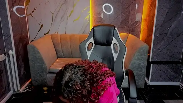 Merida b online show from December 20, 2025, 7:43 pm