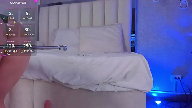 CloeParker  online show from December 16, 2025, 11:26 am