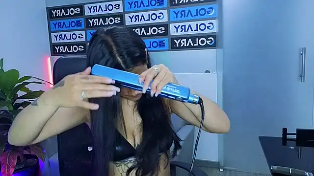 ScarlethJonz online show from December 16, 2025, 2:11 pm