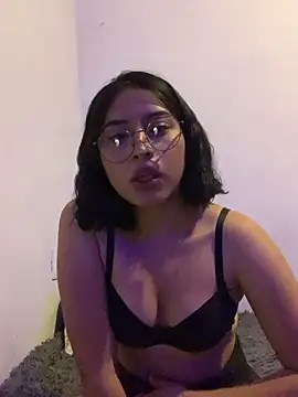 Arely-L1 online show from March 27, 2026, 7:03 am