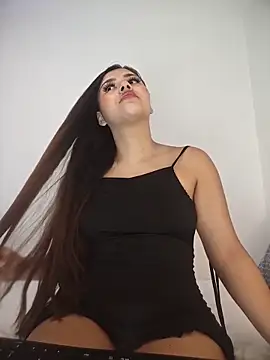 Julia-Blair online show from March 22, 2026, 4:54 pm