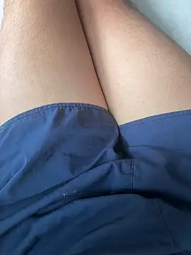 HKBOY0001 online show from November 30, 2025, 5:33 am