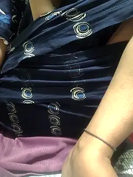 Renababy4567 online show from December 19, 2025, 10:55 am