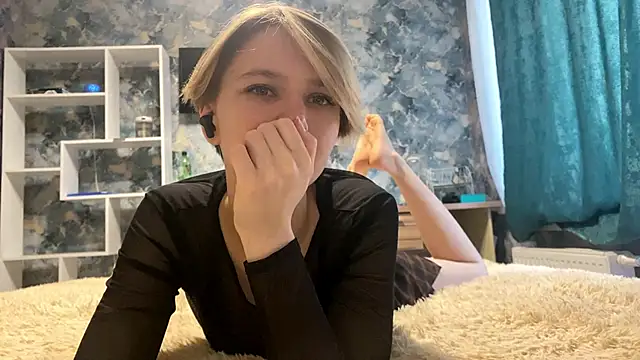 StephanieHilz online show from December 20, 2025, 10:22 am