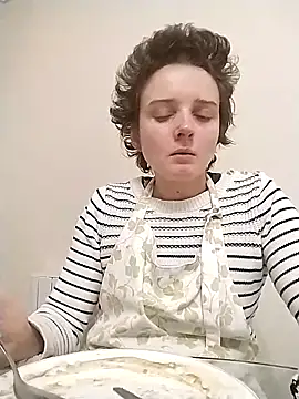 Amy01112 online show from May 4, 2026, 6:48 pm