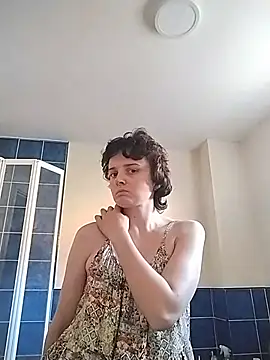 Amy01112 online show from July 13, 2026, 6:11 pm