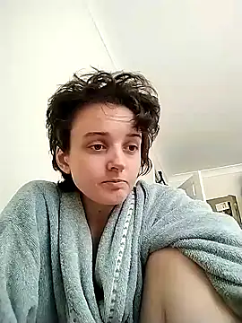 Amy01112 online show from July 22, 2026, 5:27 pm