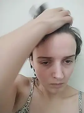 Amy01112 online show from July 27, 2026, 11:50 am
