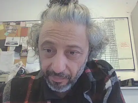 Snapshot of Petebulimia chatting on May 3, 2026, 4:13 pm Petebulimia online show from May 3, 2026, 4:13 pm