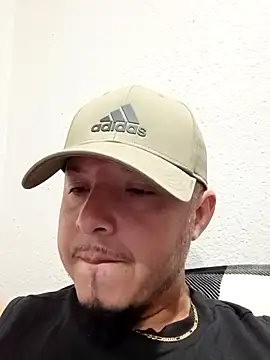 Lalin2323 online show from February 14, 2026, 1:24 am